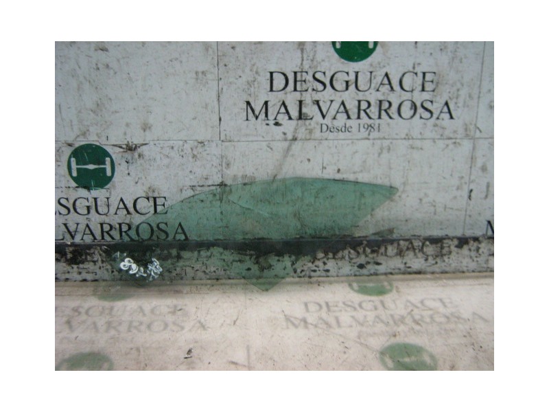 Recambio de cristal puerta trasero izquierdo para citroën c3 1.1 collection referencia OEM IAM   