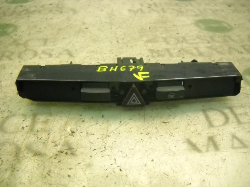 Recambio de warning para opel astra h caravan elegance referencia OEM IAM   
