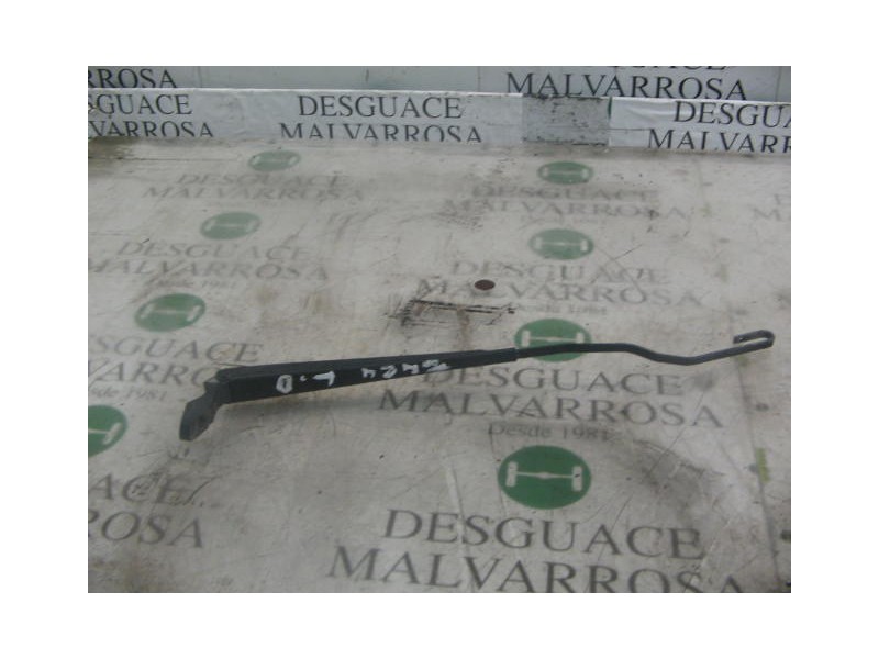 Recambio de brazo limpia delantero derecho para citroën xsara coupe 1.6 sx referencia OEM IAM   