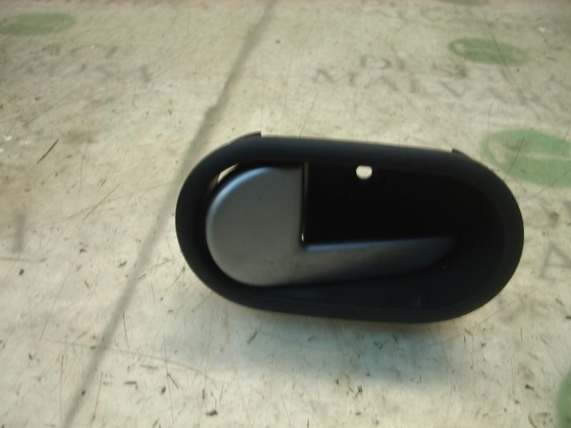Recambio de maneta interior delantera izquierda para ford fiesta (cbk) ghia referencia OEM IAM   