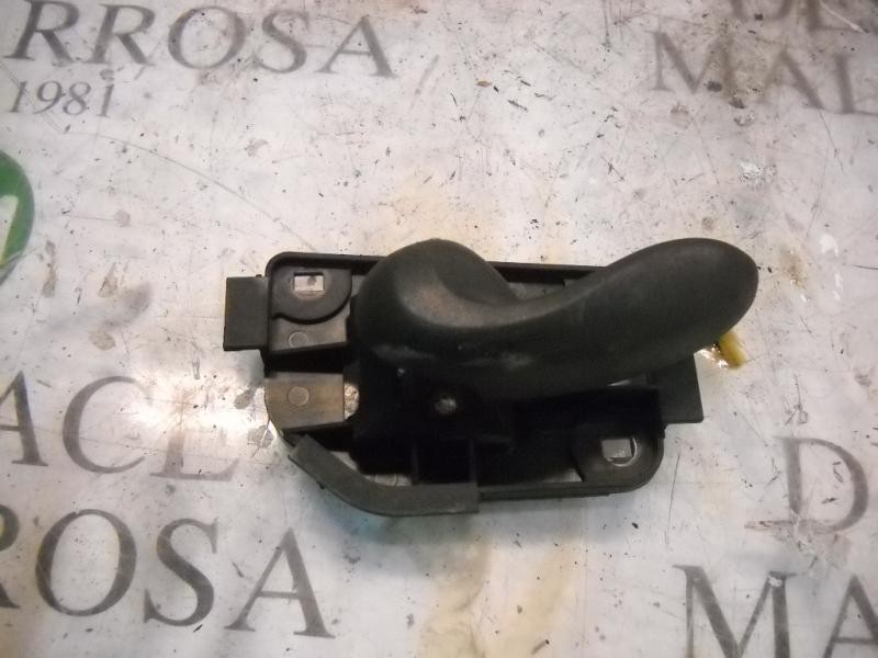 Recambio de maneta interior delantera izquierda para fiat punto berlina (188) 1.9 jtd cat referencia OEM IAM   