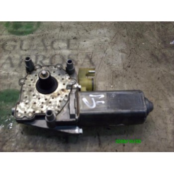 MOTOR ELEVALUNAS TRASERO DERECHO 