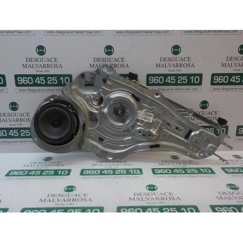 ELEVALUNAS DELANTERO DERECHO 824813U000 