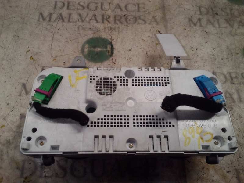 Recambio de cuadro instrumentos para volkswagen polo berlina (6n2) conceptline referencia OEM IAM   