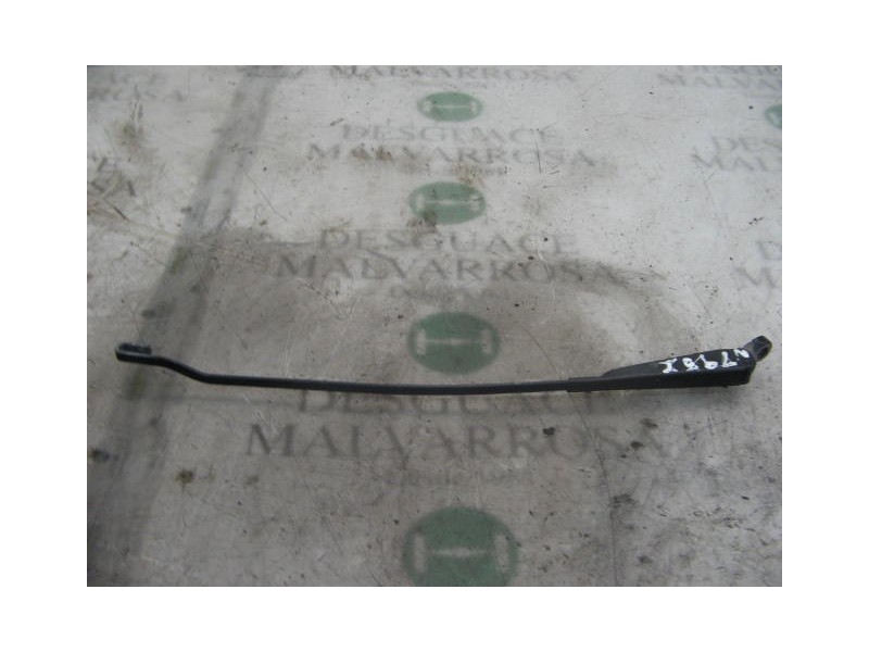 Recambio de brazo limpia delantero izquierdo para opel combo (corsa b) cargo referencia OEM IAM   