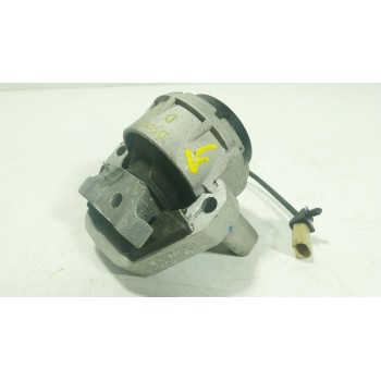 SOPORTE MOTOR DERECHO 8R0199381B 