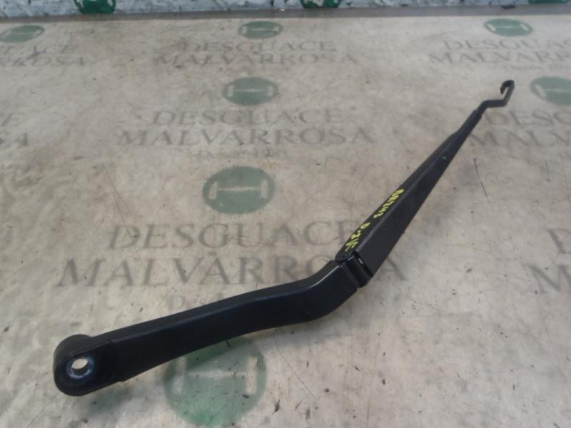 Recambio de brazo limpia delantero izquierdo para opel insignia berlina sport 4x4 referencia OEM IAM 13227398  