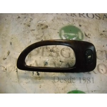 MANDO ELEVALUNAS TRASERO DERECHO 