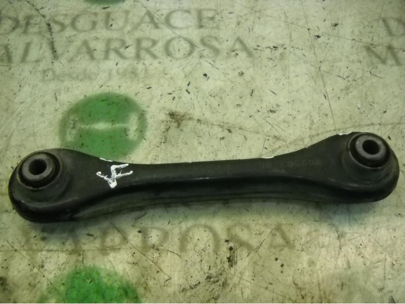 Recambio de brazo suspension superior trasero derecho para mazda 3 berlina (bk) 1.6 crdt active referencia OEM IAM   