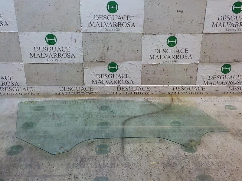 Recambio de cristal puerta delantero derecho para ford fiesta (ccn) trend referencia OEM IAM 1801401  