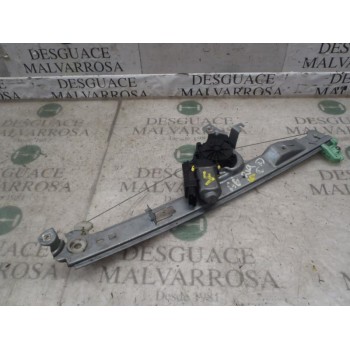 ELEVALUNAS DELANTERO DERECHO 