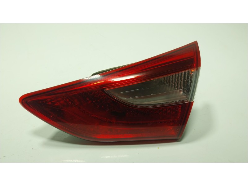 Recambio de piloto trasero derecho interior para hyundai i30 (gd) 1.4 referencia OEM IAM 92440A5010  