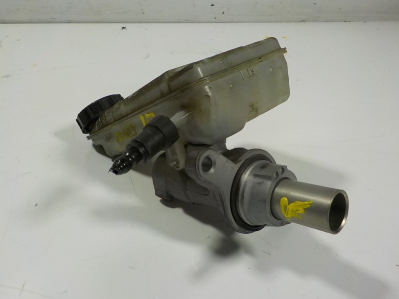 Recambio de bomba freno para ford focus lim. (cb8) 1.6 tdci cat referencia OEM IAM 2372573 BV612C246A 