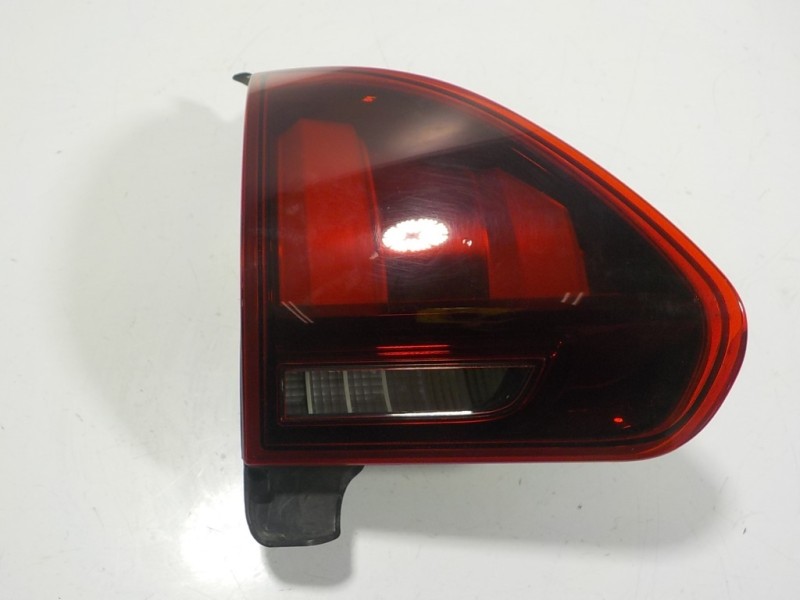 Recambio de piloto trasero izquierdo interior para peugeot 2008 (--.2013) 1.6 blue-hdi fap referencia OEM IAM 9814758480  