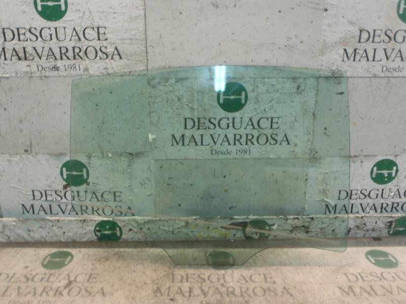 Recambio de cristal puerta trasero derecho para opel insignia berlina sport 4x4 referencia OEM IAM 13311983  