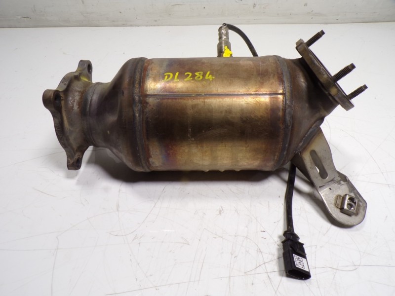 Recambio de catalizador para porsche macan (typ ) base referencia OEM IAM PAB254252C 8W0131703AC 