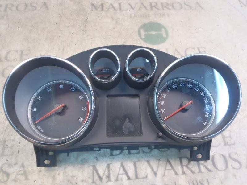 Recambio de cuadro instrumentos para opel insignia berlina sport 4x4 referencia OEM IAM 13333354 A2C53383408 A2C53383408
