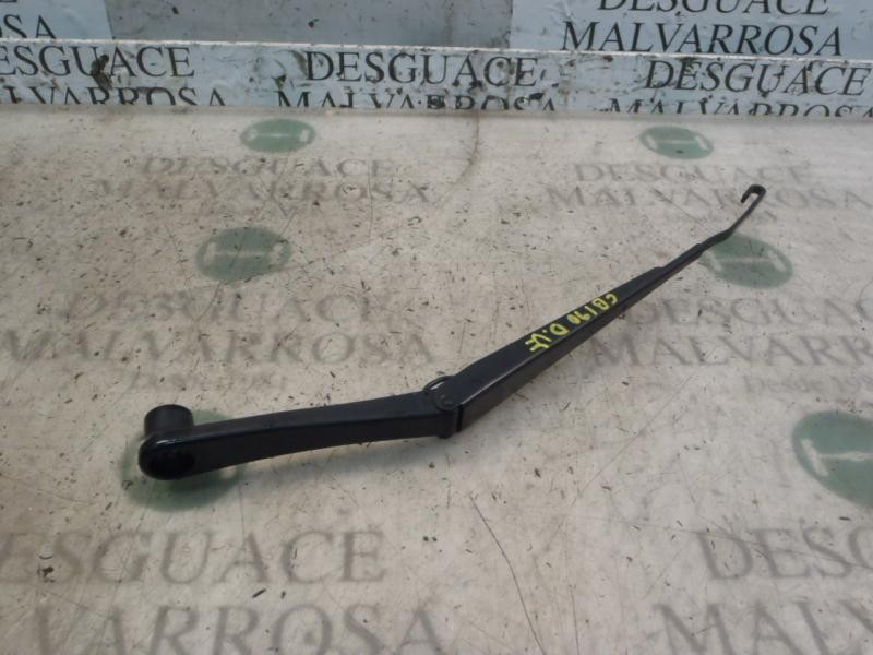 Recambio de brazo limpia delantero derecho para chrysler pt cruiser (pt) 2.0 classic referencia OEM IAM   