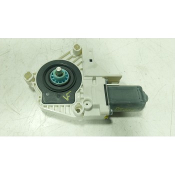 MOTOR ELEVALUNAS DELANTERO DERECHO 8K0959802B 8K0959802B 