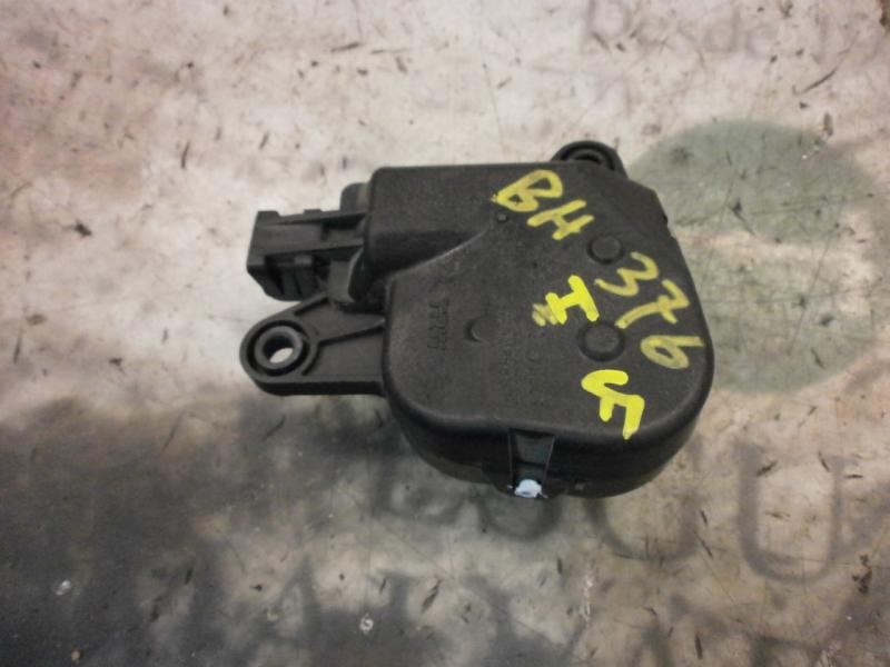 Recambio de motor apertura trampillas climatizador para chrysler voyager (rg) 2.5 crd se referencia OEM IAM   