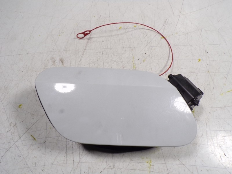 Recambio de tapa combustible para audi a1 sportback (gba) 1.5 16v tsi act referencia OEM IAM 82A809906  