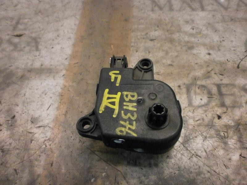 Recambio de motor apertura trampillas climatizador para chrysler voyager (rg) 2.5 crd se referencia OEM IAM   