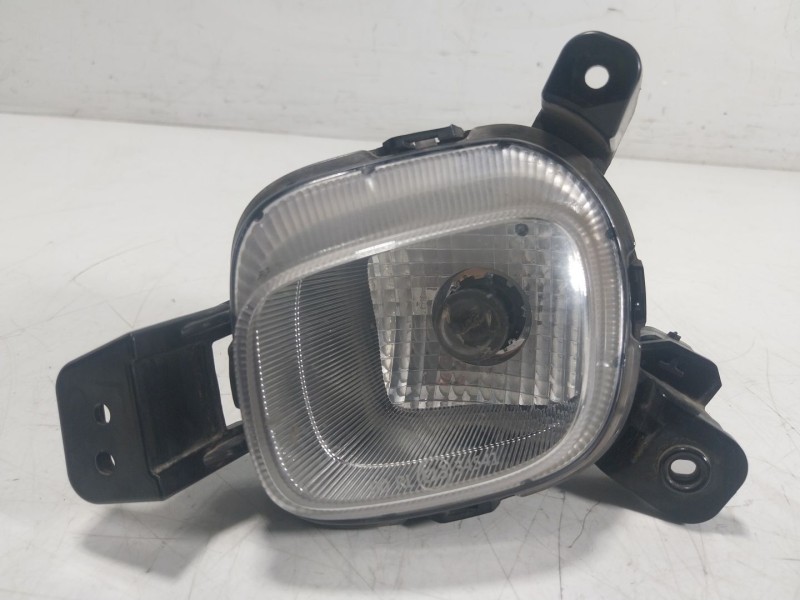 Recambio de faro antiniebla izquierdo para kia picanto iii (ja) 1.0 lpg referencia OEM IAM 92207G6000 92207G6 