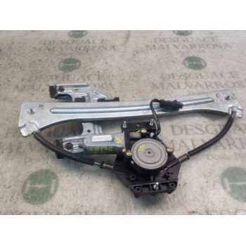 ELEVALUNAS TRASERO DERECHO 