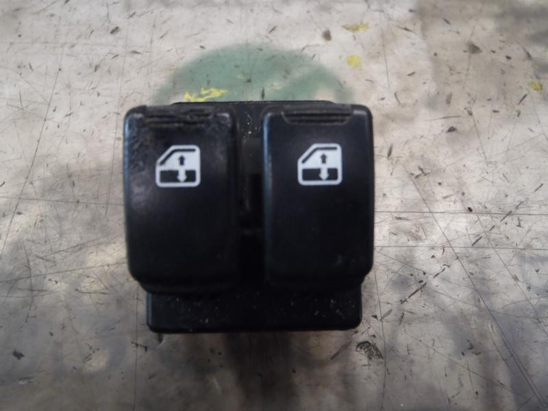 Recambio de mando elevalunas delantero izquierdo para chevrolet aveo ls referencia OEM IAM   