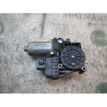 MOTOR ELEVALUNAS DELANTERO DERECHO 