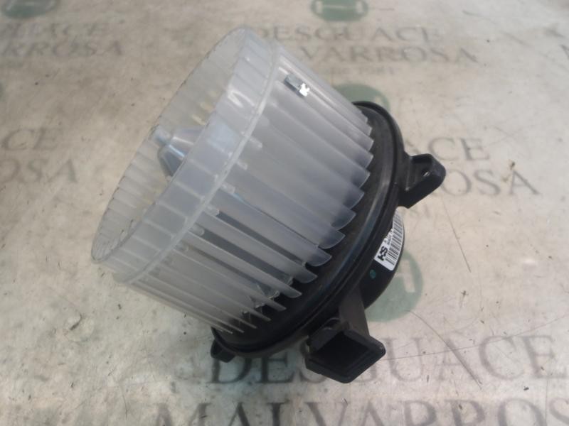 Recambio de motor calefaccion para opel insignia berlina sport 4x4 referencia OEM IAM 13263279 A100400060 A100400060