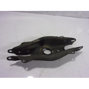 BRAZO SUSPENSION INFERIOR TRASERO DERECHO A2053522000 
