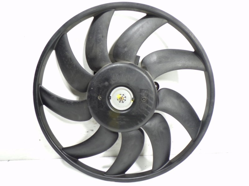 Recambio de electroventilador para porsche macan (typ ) base referencia OEM IAM 9A795945516 M134986 