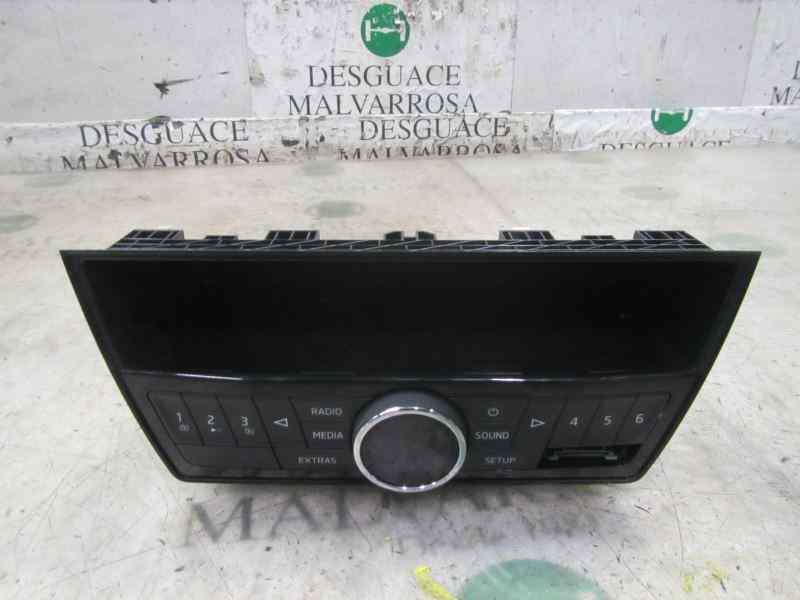 Recambio de sistema audio / radio cd para skoda fabia 1.0 mpi referencia OEM IAM 6V0035872 IZY 6V0035872 
