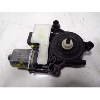 MOTOR ELEVALUNAS TRASERO IZQUIERDO 5Q0959407D 5Q0959407D 0130822695