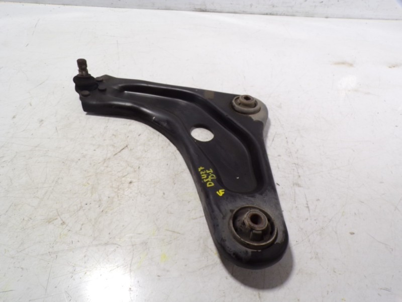 Recambio de brazo suspension inferior delantero izquierdo para citroën c3 picasso 1.4 16v referencia OEM IAM 3520W5  
