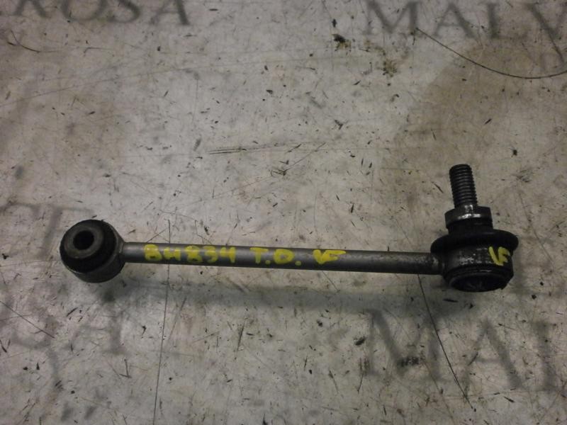 Recambio de tirante trasero derecho para bmw serie 1 berlina (e81/e87) 118d referencia OEM IAM 33556764428  