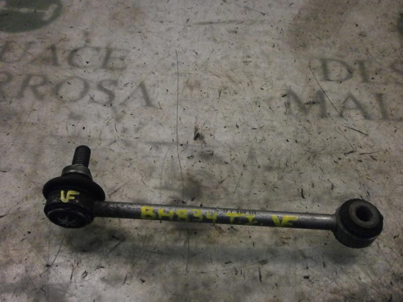 Recambio de tirante trasero izquierdo para bmw serie 1 berlina (e81/e87) 118d referencia OEM IAM 33556764428  