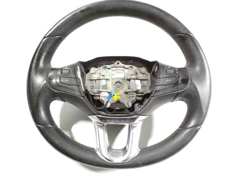 Recambio de volante para peugeot 208 1.4 hdi fap referencia OEM IAM   