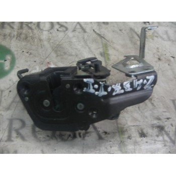 CERRADURA PUERTA TRASERA IZQUIERDA 