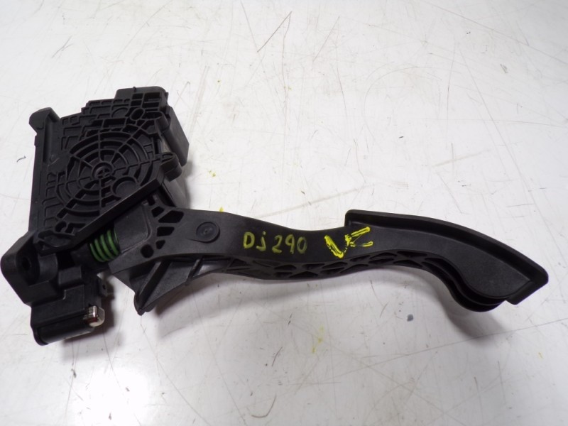 Recambio de potenciometro pedal para audi a1 sportback (gba) 35 tfsi s line referencia OEM IAM 2Q1723503 2Q1723503 