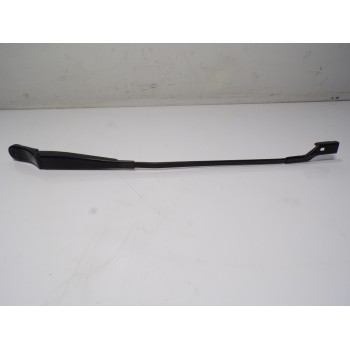 BRAZO LIMPIA DELANTERO DERECHO 6429GG 