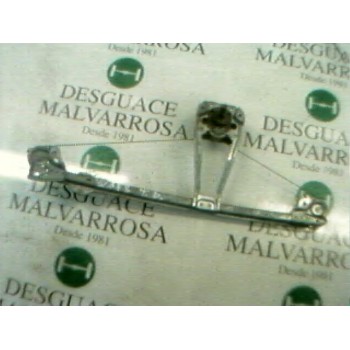 ELEVALUNAS TRASERO DERECHO 