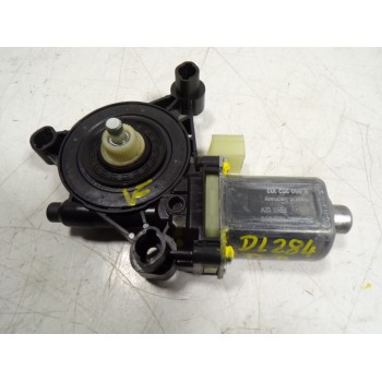 MOTOR ELEVALUNAS DELANTERO DERECHO 5Q0959802C 5Q0959802C 
