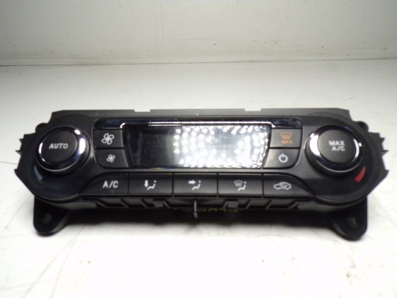 Recambio de mando climatizador para ford focus lim. (cb8) 1.6 tdci cat referencia OEM IAM 1866942 BM5T18C612CH 