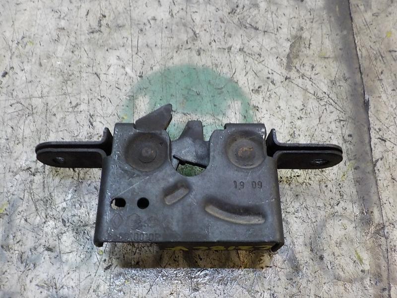 Recambio de cerradura capot para renault megane iii berlina 5 p 1.9 dci diesel referencia OEM IAM 656013497R  