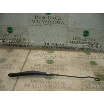 BRAZO LIMPIA DELANTERO DERECHO 