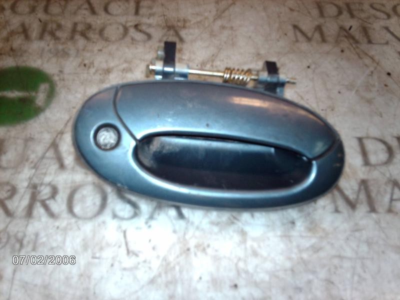 Recambio de maneta exterior delantera derecha para hyundai lantra berlina (rd) 1.6 gls referencia OEM IAM   