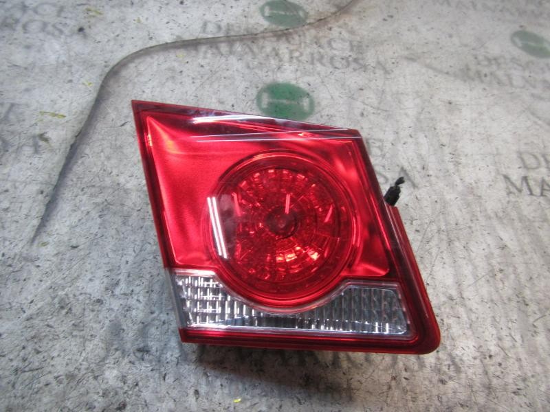 Recambio de piloto trasero izquierdo interior para chevrolet cruze ls referencia OEM IAM   