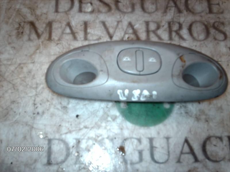 Recambio de piloto interior para hyundai lantra berlina (rd) 1.6 gls referencia OEM IAM   